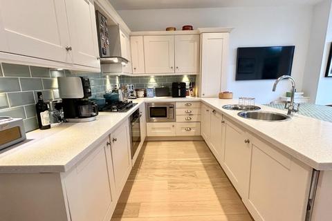 2 bedroom flat for sale, Elm Road, Didsbury