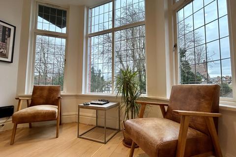 2 bedroom flat for sale, Elm Road, Didsbury