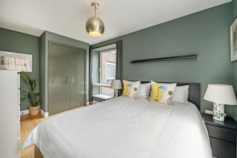 1 bedroom flat for sale, East Ferry Road, London E14