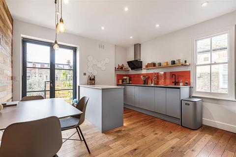3 bedroom maisonette for sale, Ashleigh Road, Mortlake, London, SW14