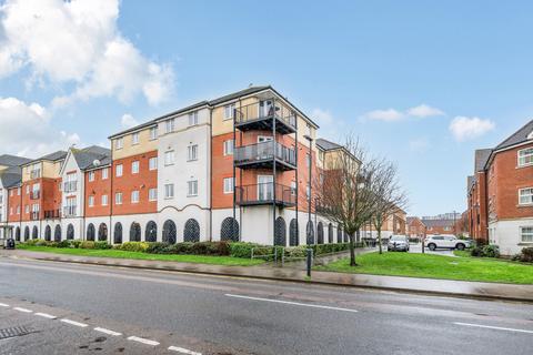 2 bedroom apartment for sale, Pettacre Close, London
