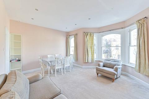 3 bedroom flat for sale, Ballater Road, Clapham, London, SW2