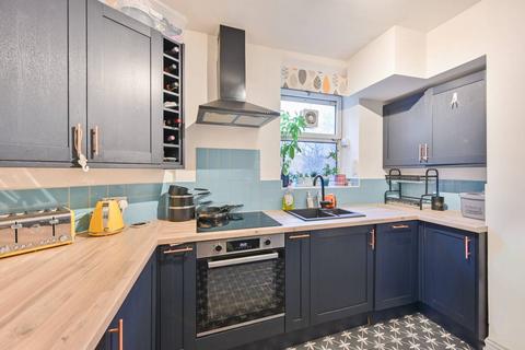 Goldsborough House, Clapham, London, SW8