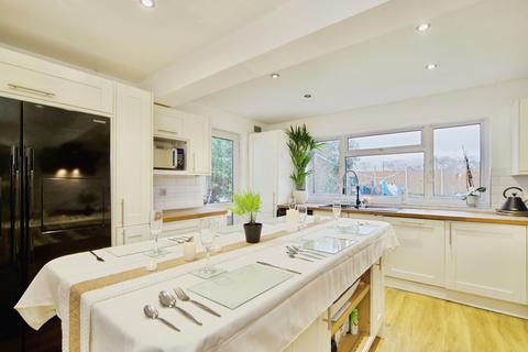 3 bedroom end of terrace house for sale, Woodgrange Avenue, Enfield, EN1