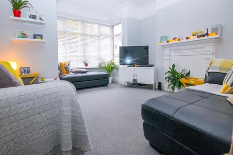 2 bedroom flat to rent, Paisley Road , Southbourne , Bournemouth