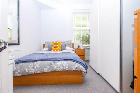 2 bedroom flat to rent, Paisley Road , Southbourne , Bournemouth