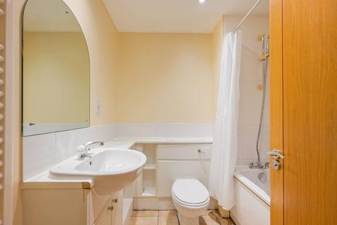 undefined, Sail Court, E14, Docklands, London, E14