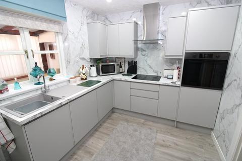 2 bedroom bungalow for sale, Ambleside Grove, Ardsley, Barnsley