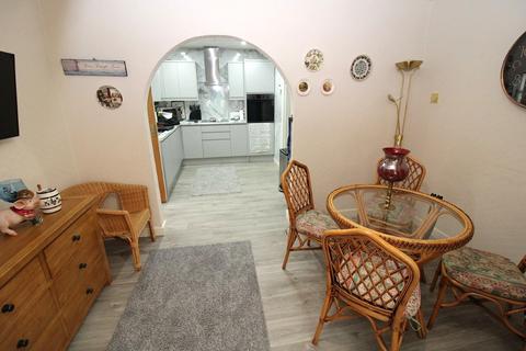 2 bedroom bungalow for sale, Ambleside Grove, Ardsley, Barnsley
