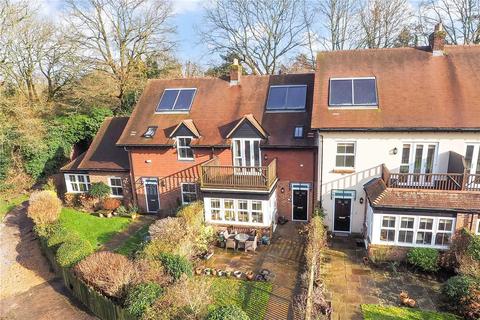 undefined, Merritts Meadow, Petersfield, Hampshire, GU31