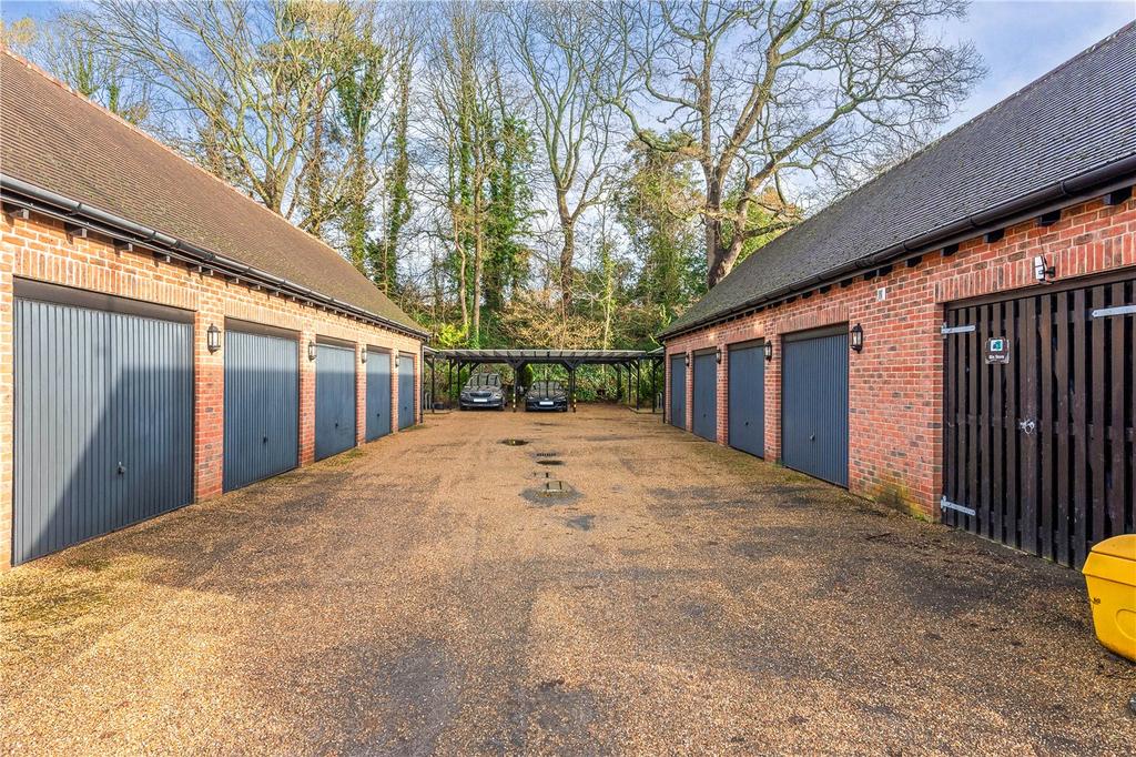 Garage Block