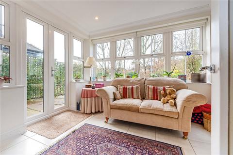 undefined, Merritts Meadow, Petersfield, Hampshire, GU31
