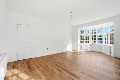 undefined, Hall Place, St. Albans AL1
