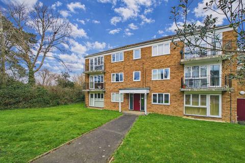 2 bedroom apartment for sale, The Avenue, Hitchin, SG4