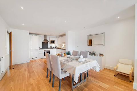 2 bedroom flat to rent, Dowells Street, Greenwich, London, SE10