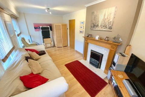 3 bedroom duplex for sale, Queensway, Halesowen B63