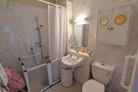 1 bedroom apartment for sale, De la Warr Parade, Bexhill on Sea TN40