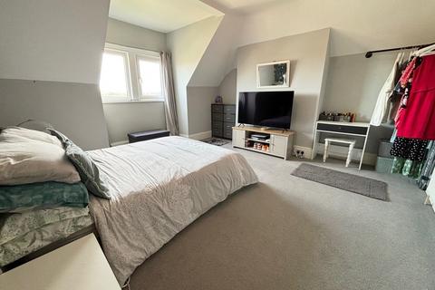2 bedroom flat for sale, St Davids Avenue, Bexhill on Sea TN40