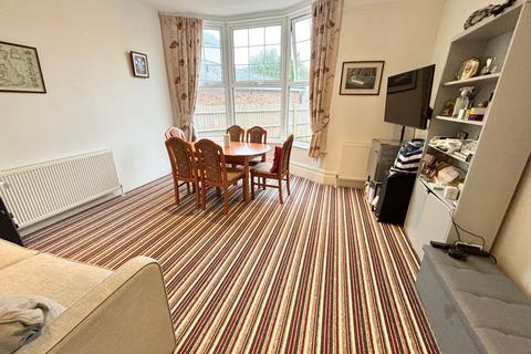 2 bedroom ground floor flat for sale, Wickham Avenue, Bexhill on Sea TN39