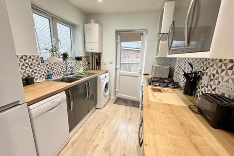 2 bedroom ground floor flat for sale, Wickham Avenue, Bexhill on Sea TN39