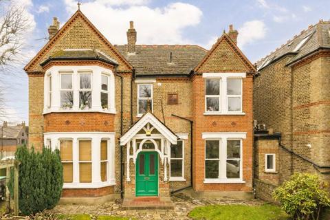 2 bedroom flat for sale, Leopold Road, London W5