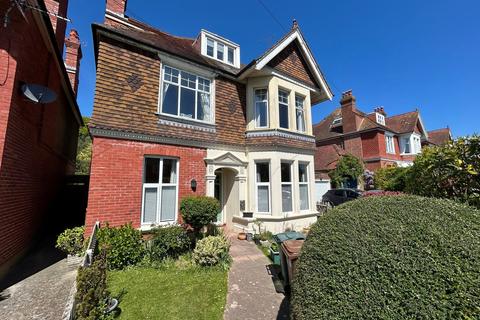 2 bedroom ground floor flat for sale, Dorset Road, Bexhill on Sea TN40
