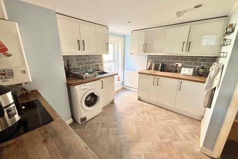 2 bedroom flat for sale, Dorset Road, Bexhill on Sea TN40