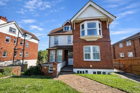 2 bedroom flat for sale, Dorset Road, Bexhill on Sea TN40