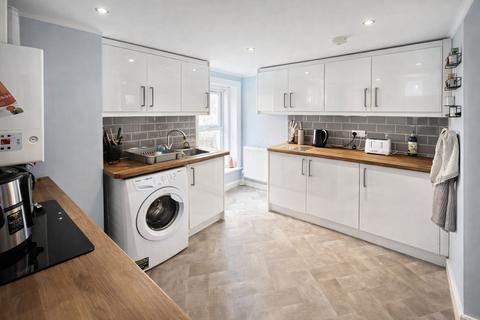 2 bedroom flat for sale, Dorset Road, Bexhill on Sea TN40
