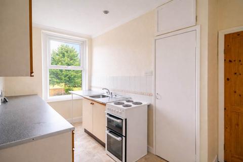 2 bedroom flat for sale, Milton Road, Milton - Great First Time Buy