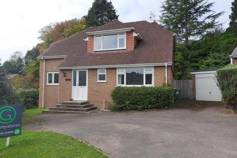 Woodland Way, Battle TN33