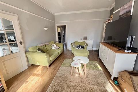 2 bedroom flat for sale, Wickham Avenue, Bexhill on Sea TN39