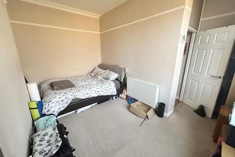 2 bedroom flat for sale, Wickham Avenue, Bexhill on Sea TN39