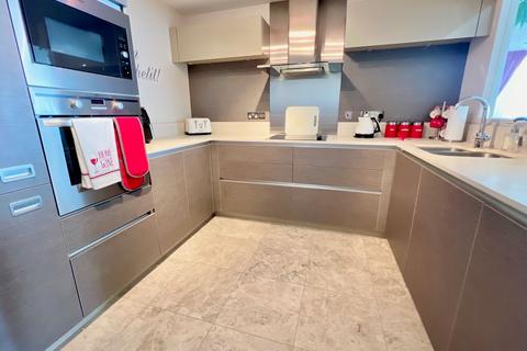 3 bedroom flat for sale, 2 Egerton Road, Bexhill on Sea TN39