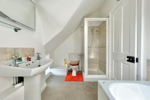 2 bedroom flat for sale, Wickham Avenue, Bexhill on Sea TN39