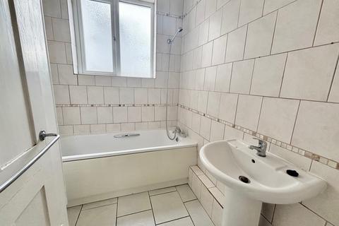 1 bedroom flat for sale, Jameson Road, Bexhill on Sea TN40