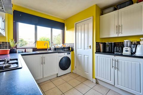 3 bedroom terraced house for sale, Rye Close, Guildford, GU2