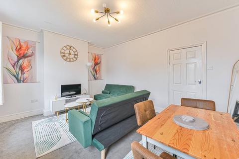 2 bedroom flat to rent, Stanger Road, South Norwood, London, SE25