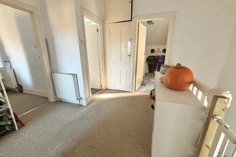 2 bedroom flat for sale, Albany Road, Bexhill on Sea TN40