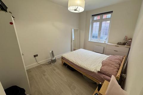 1 bedroom flat to rent, Charleville Road, West Kensington, W14