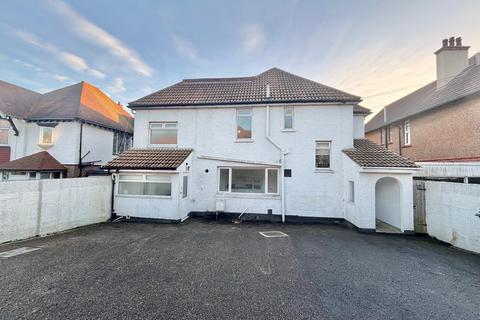 undefined, De la Warr Road, Bexhill on Sea TN40