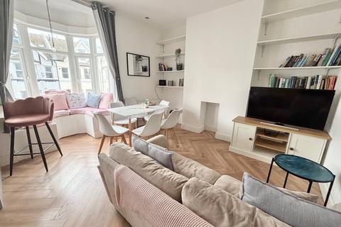 3 bedroom flat for sale, Sackville Road, Bexhill on Sea TN39