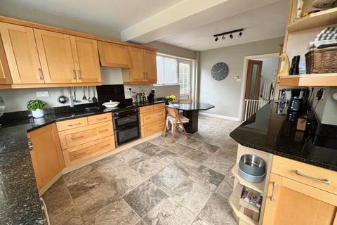 4 bedroom detached house for sale, Glenleigh Avenue, Bexhill on Sea TN39