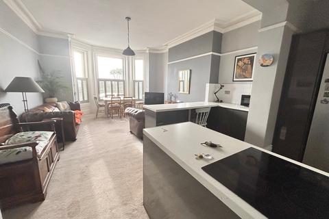2 bedroom flat for sale, Marina, St Leonards on Sea TN38
