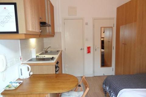 Studio to rent, 42-43 Cartwright Gardens, London, WC1H