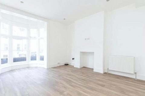 2 bedroom flat for sale, Sackville Road, Bexhill on Sea TN39