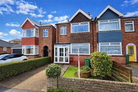 3 bedroom semi-detached house for sale, Battle Road, St Leonards on Sea TN37