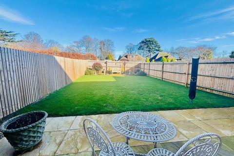 2 bedroom semi-detached house for sale, Levett Gardens, St Leonards on Sea TN38