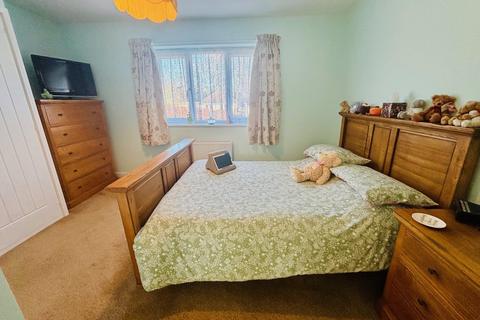 2 bedroom semi-detached house for sale, Levett Gardens, St Leonards on Sea TN38