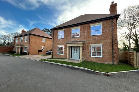 4 bedroom detached house for sale, Saddlers Place, Bexhill on Sea TN39